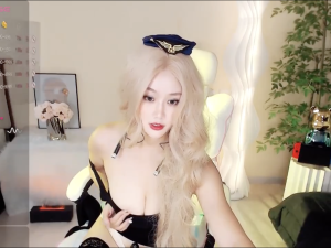 Em Daji__-Baby_ xinh bá cháy show hàng dáng nuột